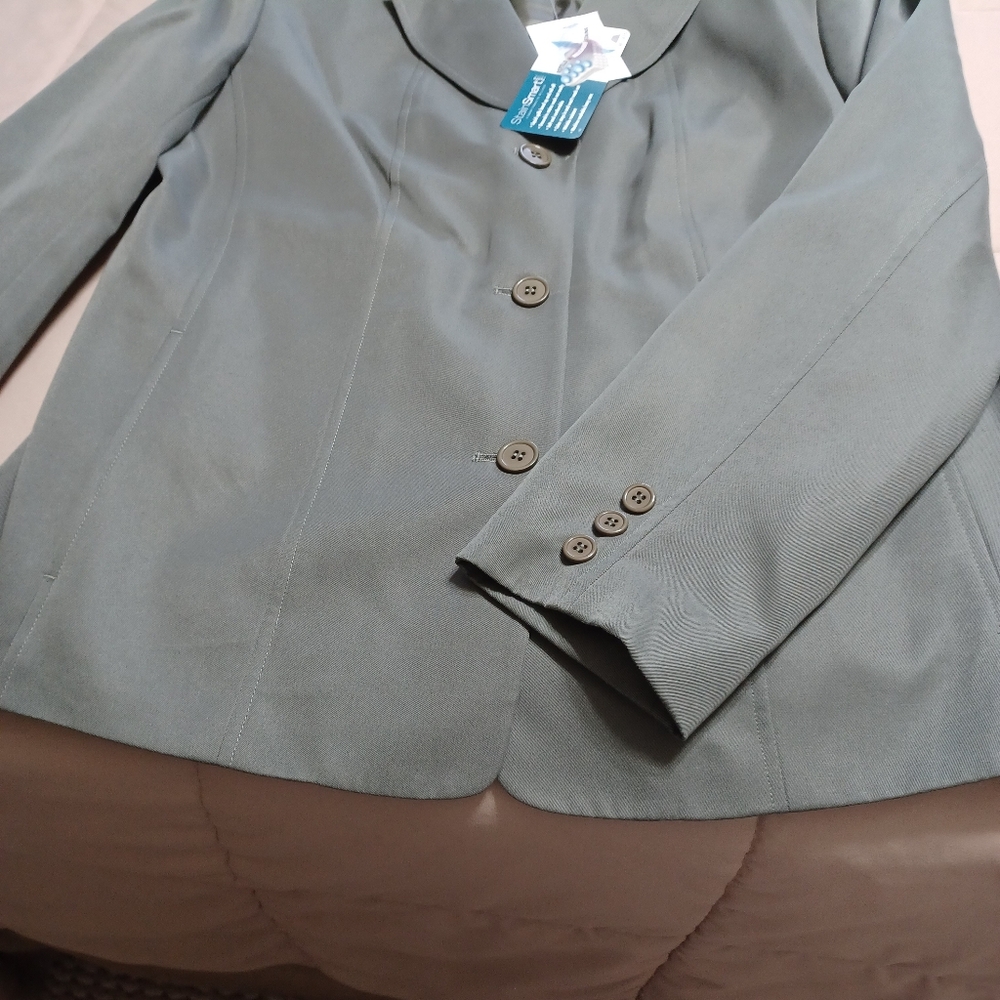 Appleseed's Elegant Olive Green Pantsuite - Picture 12 of 14